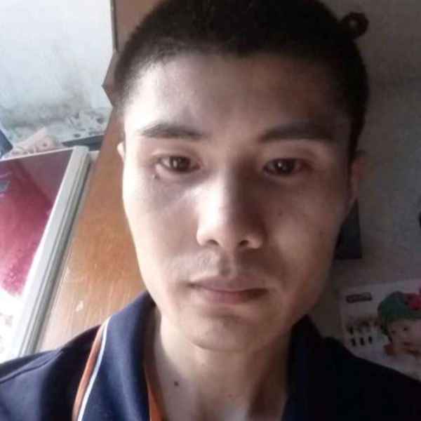 重庆43岁单身帅哥真诚找对象-泰州征婚相亲网