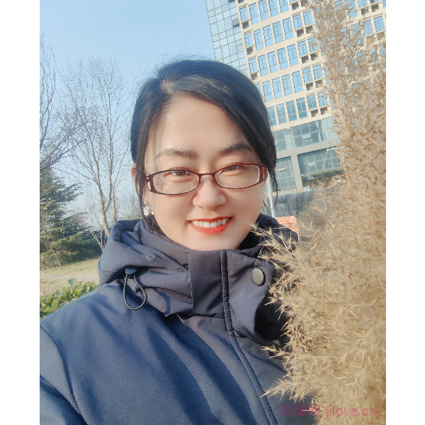 江苏42岁单身美女真诚找对象-泰州征婚相亲网