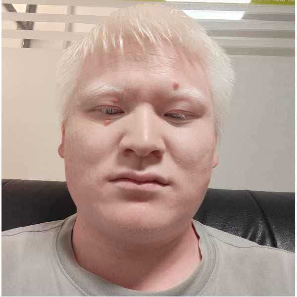 30岁岁安徽单身帅哥 - 泰州吉缘网
