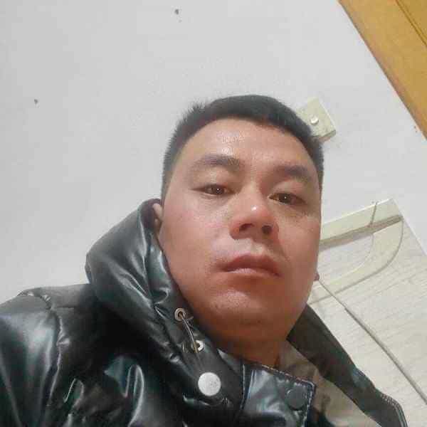 35岁岁河北单身帅哥 - 泰州吉缘网