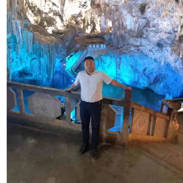 35岁岁云南单身帅哥 - 泰州吉缘网