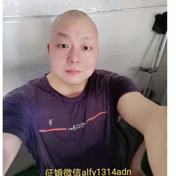 45岁岁湖南单身帅哥 - 泰州吉缘网
