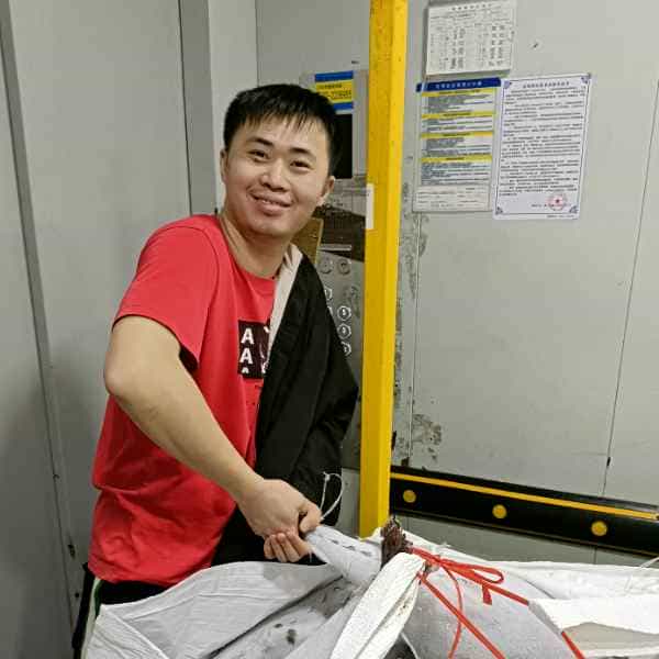 31岁岁福建单身帅哥 - 泰州吉缘网