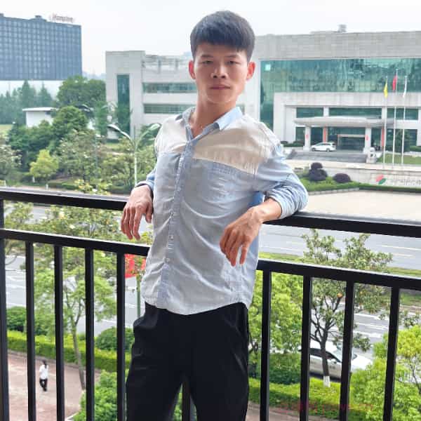 29岁岁湖南单身帅哥 - 泰州吉缘网