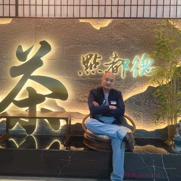 36岁岁广东单身帅哥 - 泰州吉缘网